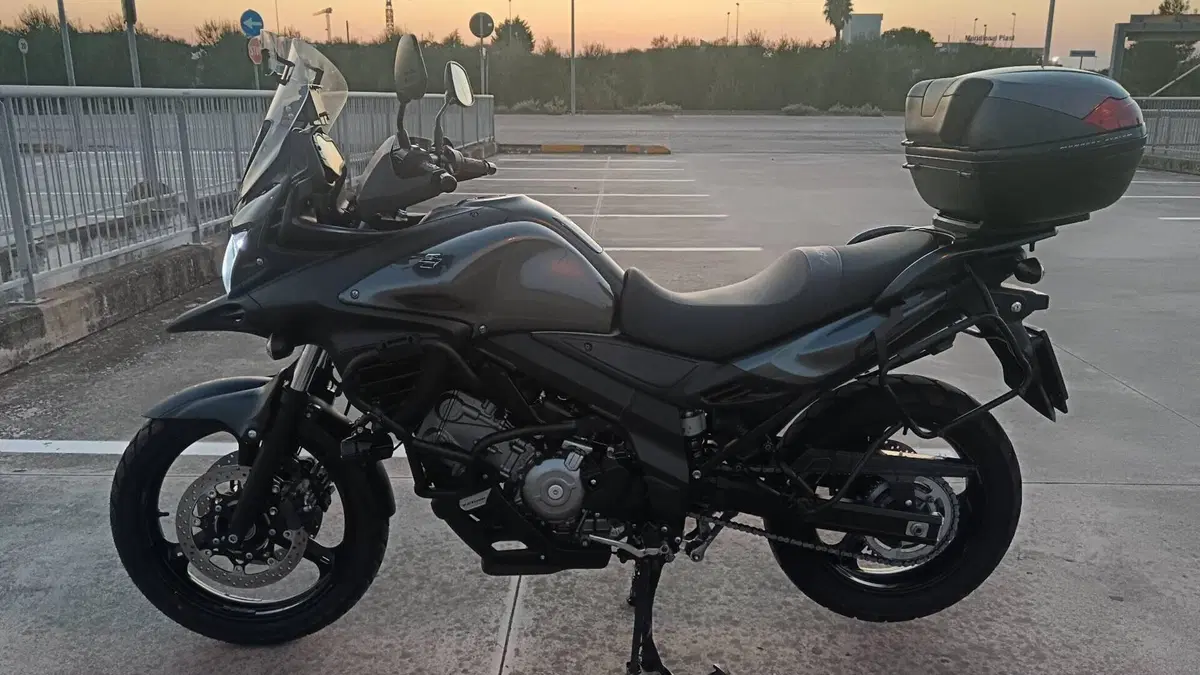 Suzuki V-Strom 650 ABS (2011 - 17)  (2)