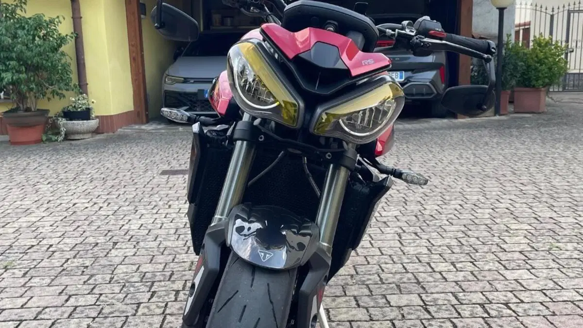 Triumph Street Triple 765 RS (2023 - 26)  (3)