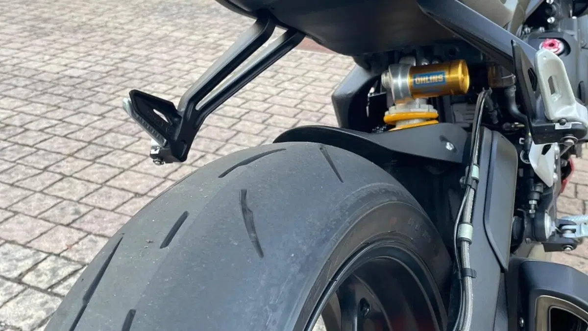 Triumph Street Triple 765 RS (2023 - 26)  (4)