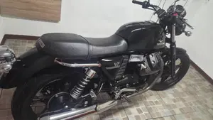 Moto Guzzi V7 Classic (2008 - 12)  (4)