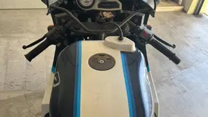 Suzuki   (3)
