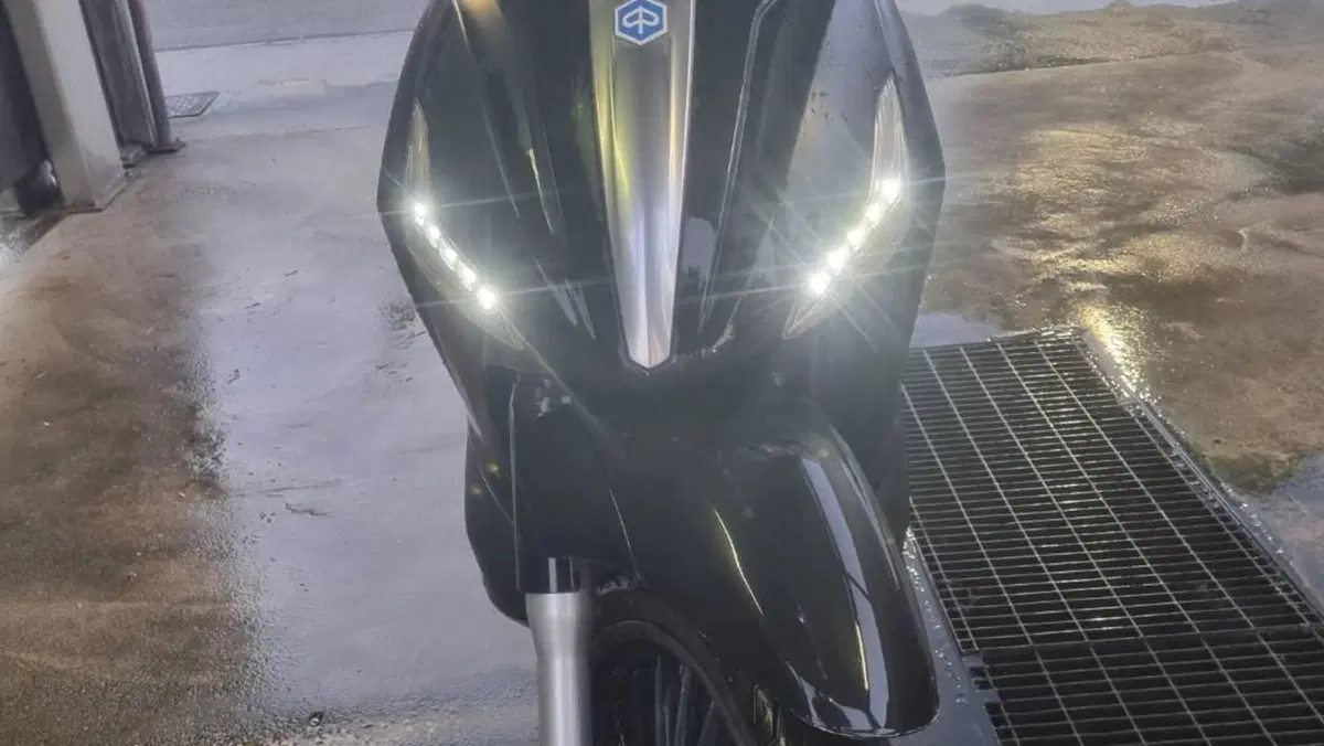 Piaggio Beverly 300 i.e. (2010 - 16)  (4)