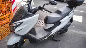 Kymco X-Town 300i City (2021 - 25)  (3)