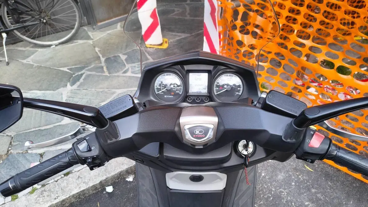 Kymco X-Town 300i City (2021 - 25)  (6)