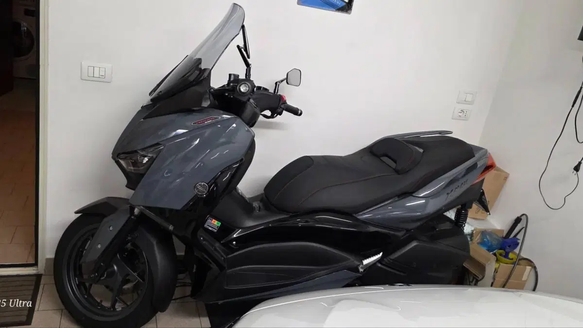 Yamaha X-Max 300 Tech Max (2021 - 24) 