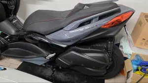Yamaha X-Max 300 Tech Max (2021 - 24)  (2)