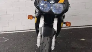Honda CBR 900 RR (1996 - 97) 