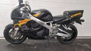 Honda CBR 900 RR (1996 - 97)  (3)