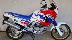 Honda Africa Twin XRV 750 (1993 - 95)  (5)