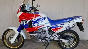 Honda Africa Twin XRV 750 (1993 - 95)  (6)