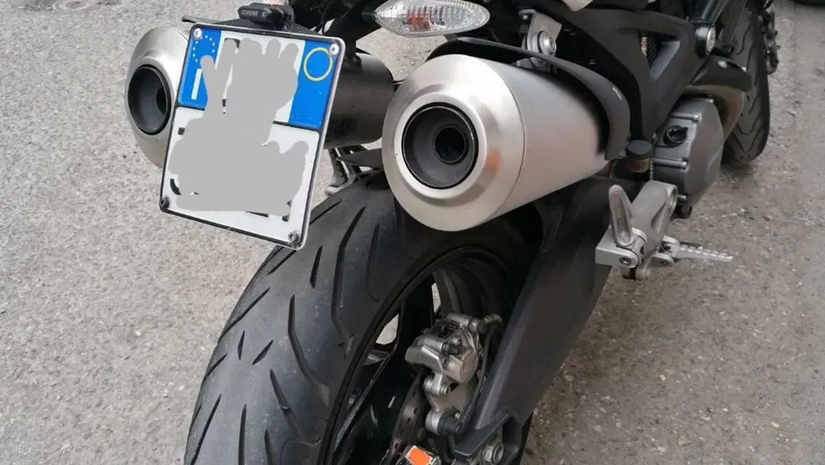 Ducati Monster 696 (2008 - 13)  (3)