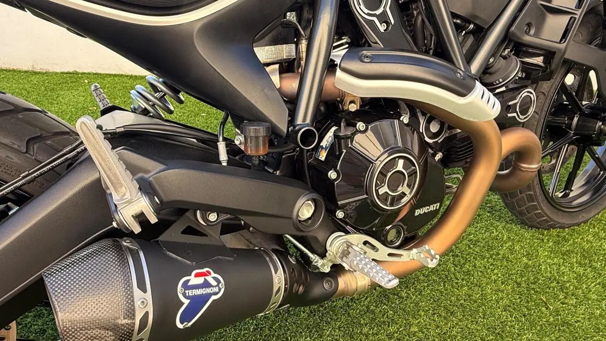 Ducati Scrambler 800 Icon Dark (2021 - 22)  (8)