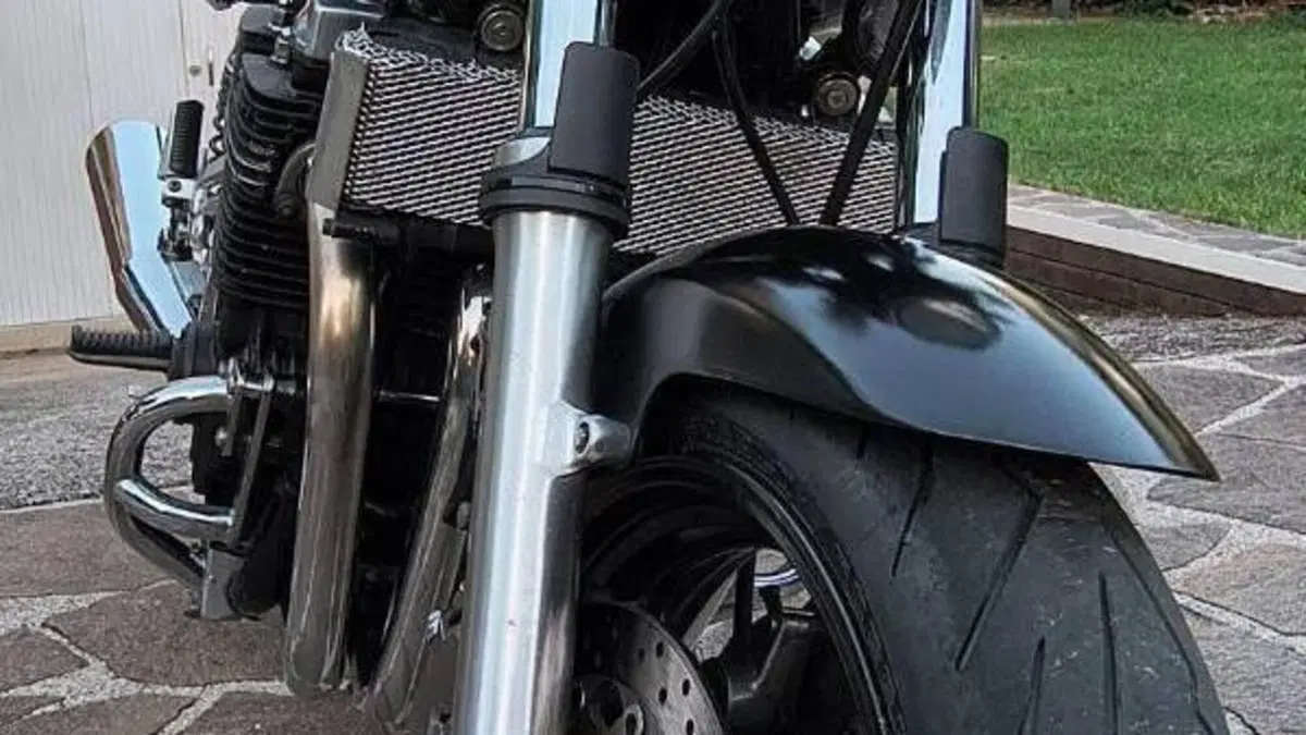 Yamaha XJR 1200  (5)