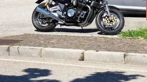 Yamaha XJR 1200  (7)