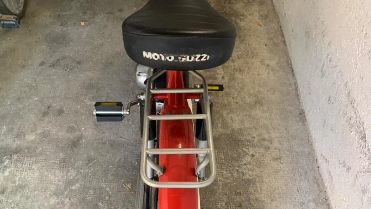 Moto Guzzi   (2)