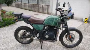 Royal Enfield Himalayan 411 (2021 - 24)  (2)
