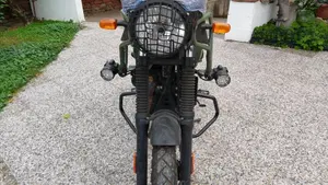 Royal Enfield Himalayan 411 (2021 - 24)  (3)