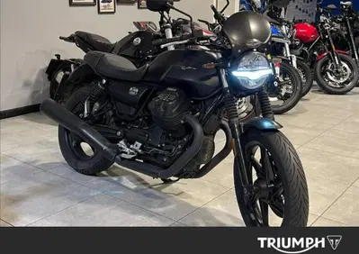 Moto Guzzi V7 Stone (2021 - 24) - Annuncio 10124407