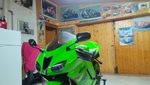 Kawasaki Ninja 600 ZX-6R (2007 - 08)  (2)