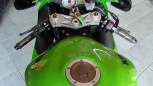 Kawasaki Ninja 600 ZX-6R (2007 - 08)  (5)