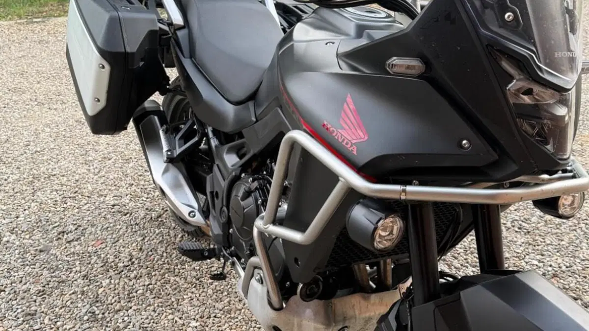 Honda Transalp XL750 Travel Edition (2023 - 24)  (2)