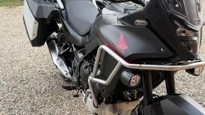 Honda Transalp XL750 Travel Edition (2023 - 24)  (2)