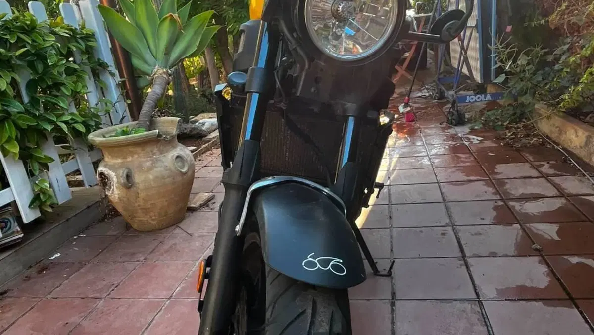 Yamaha XSR 700 ABS (2016 - 20)  (2)