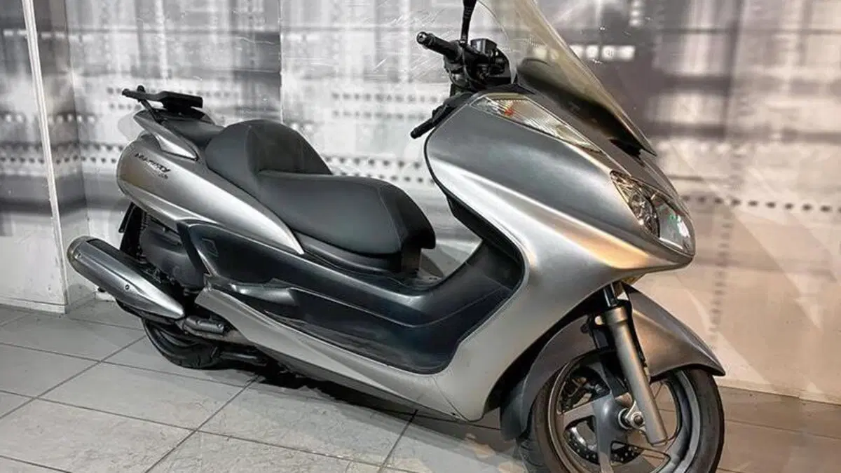 Yamaha Majesty 400 (2004 - 08) 