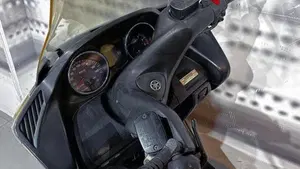 Yamaha Majesty 400 (2004 - 08)  (5)