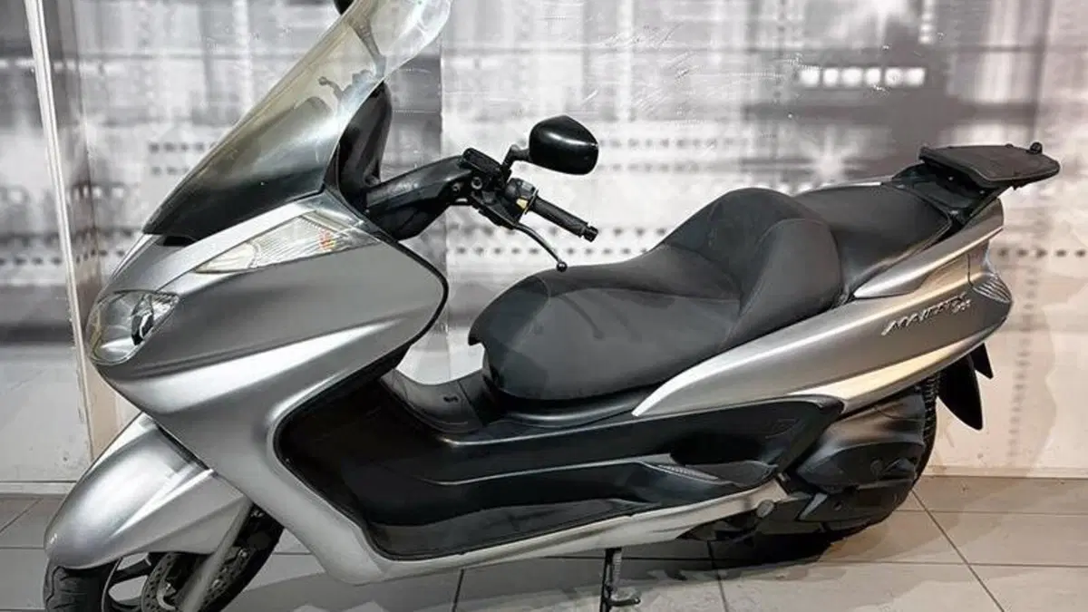Yamaha Majesty 400 (2004 - 08)  (6)