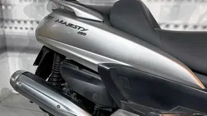 Yamaha Majesty 400 (2004 - 08)  (7)