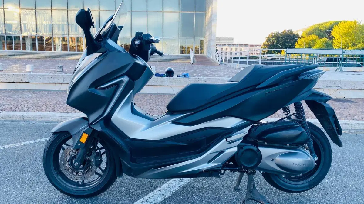 Honda Forza 300 ABS (2018 - 20)  (2)