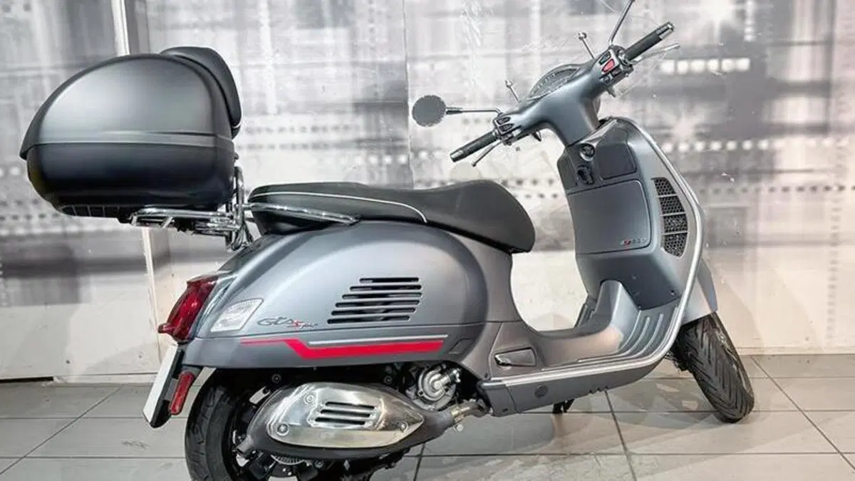 Vespa GTS 300 Hpe (2021 - 22)  (5)