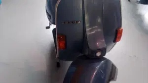 Piaggio Vespa 125 PX  (4)