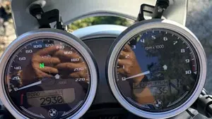 Bmw R nineT Scrambler (2021 - 24)  (4)