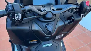 Yamaha T-Max 560 (2022 - 24)  (5)