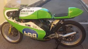 Kawasaki   (4)