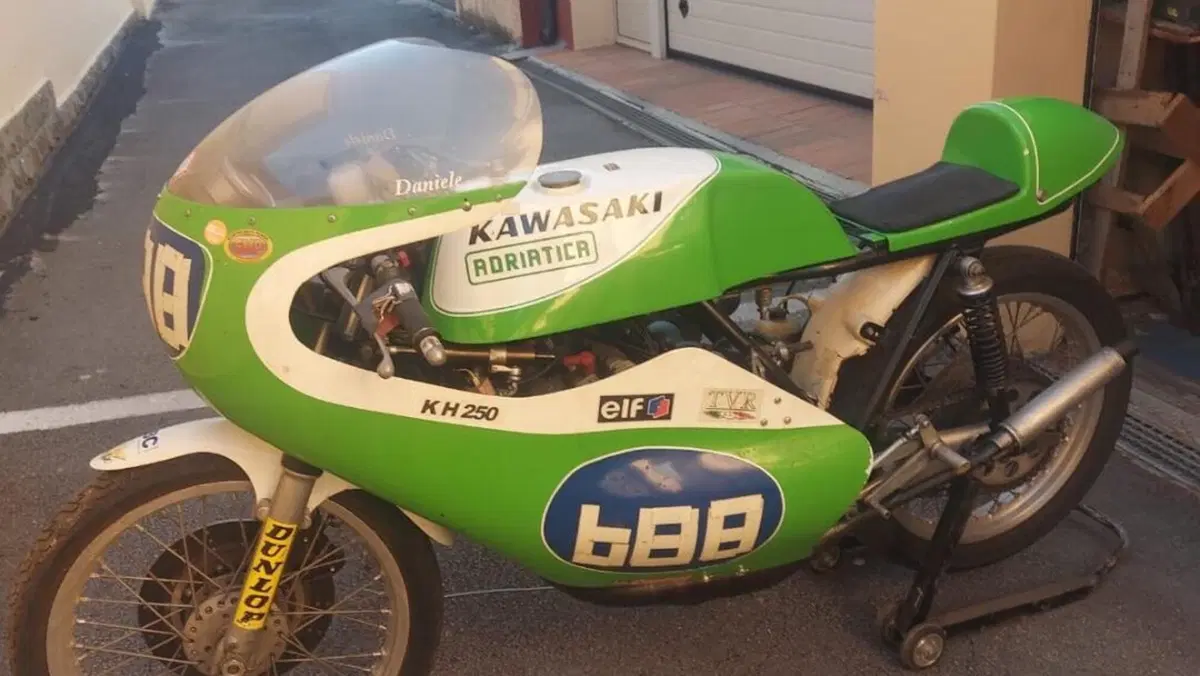 Kawasaki   (7)