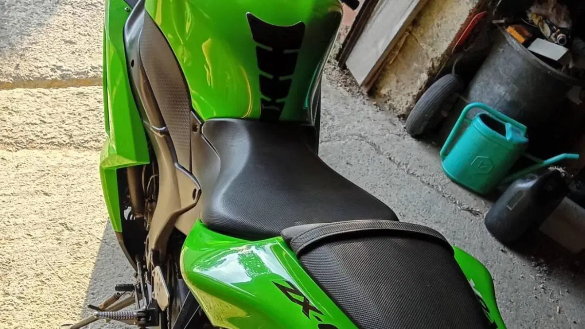 Kawasaki Ninja 600 ZX-6R (2007 - 08)  (2)