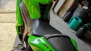 Kawasaki Ninja 600 ZX-6R (2007 - 08)  (2)