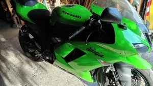 Kawasaki Ninja 600 ZX-6R (2007 - 08)  (4)