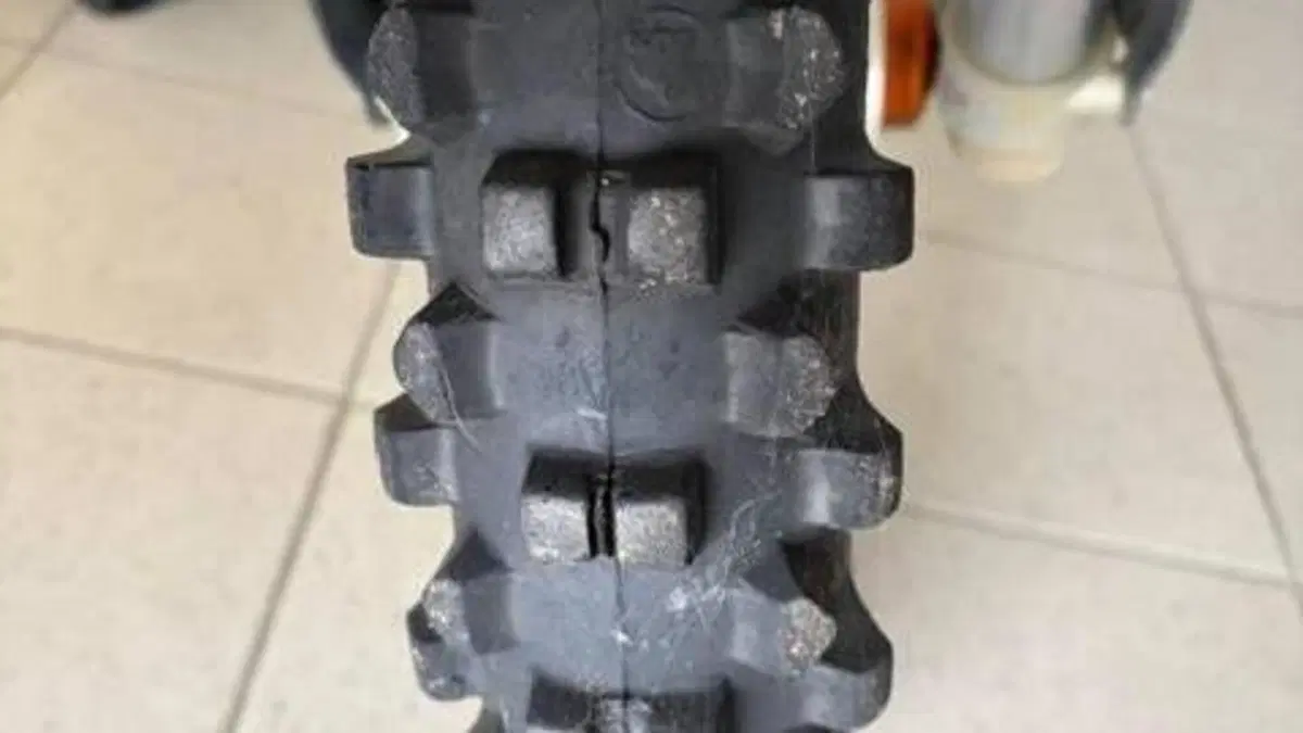 KTM 300 EXC E TPI (2019)  (10)