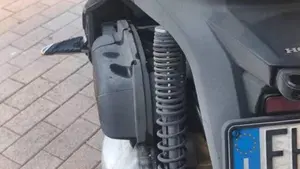 Honda SH 300 i Sport ABS (2018 - 20)  (2)