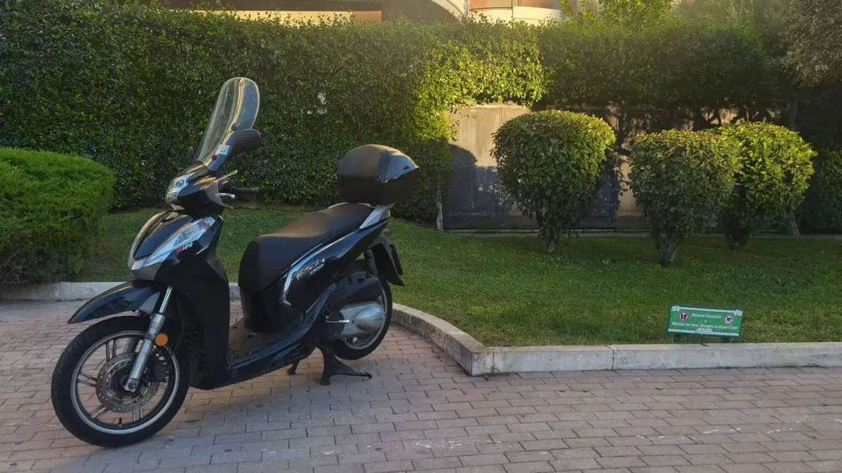 Honda SH 300 i Sport ABS (2018 - 20)  (11)