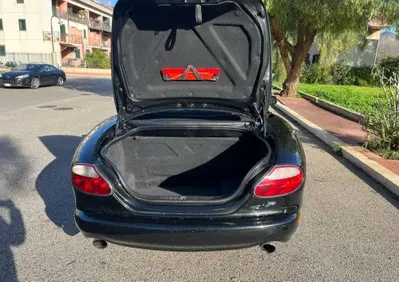 Jaguar XKR  (12)