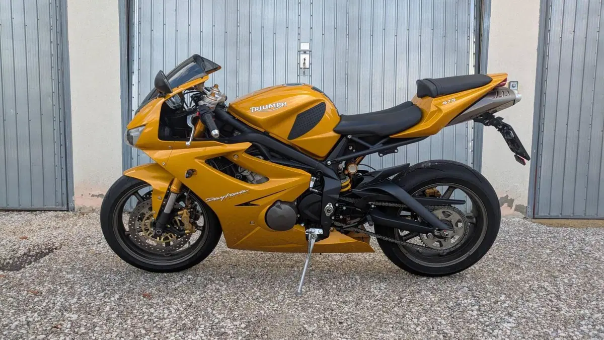Triumph Daytona 675 (2006 - 08)  (2)