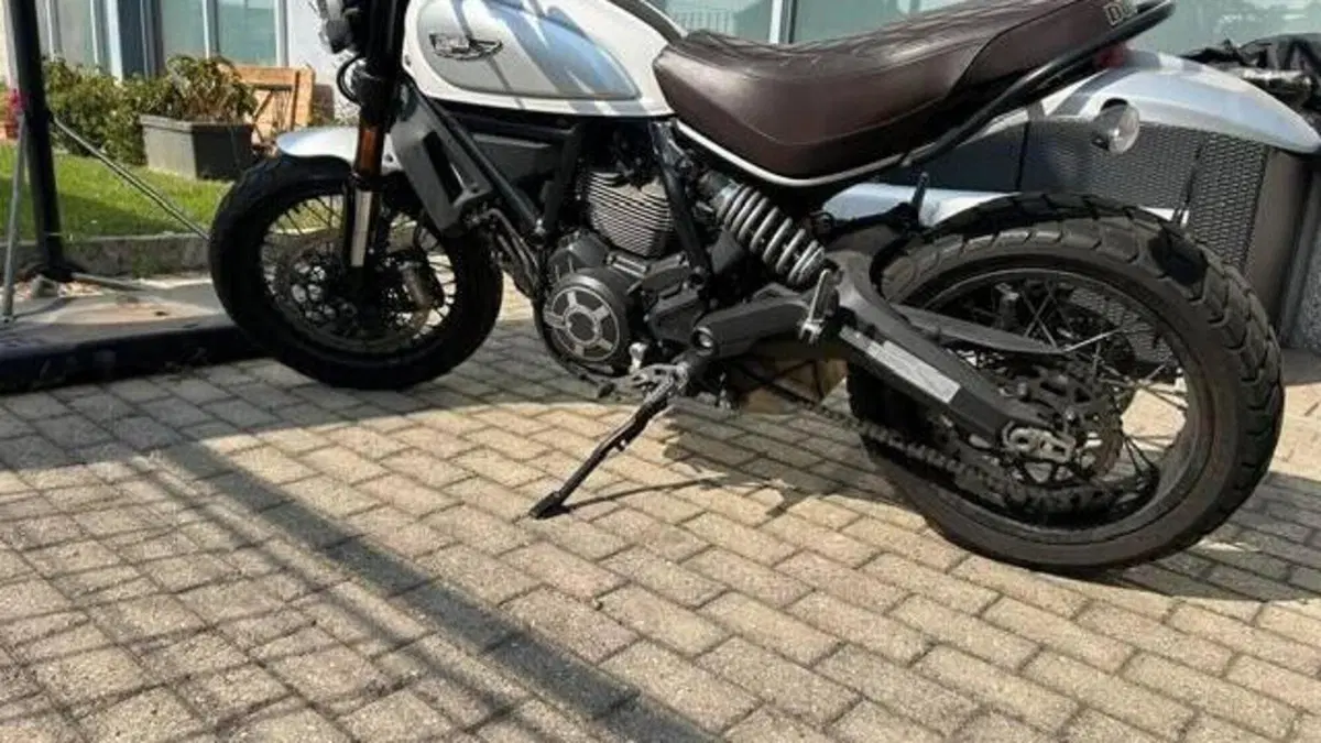 Ducati Scrambler 800 Classic (2017 - 18) 