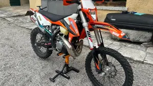 KTM 300 EXC E TPI (2021)  (5)