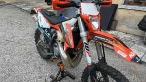 KTM 300 EXC E TPI (2021)  (9)