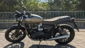 Triumph Speed Twin 900 (2023 - 24) 